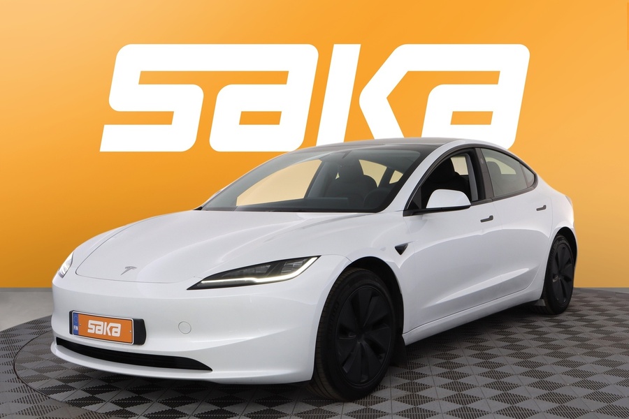 Tesla Model 3 vaihtoauto