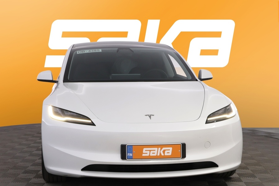 Tesla Model 3 vaihtoauto