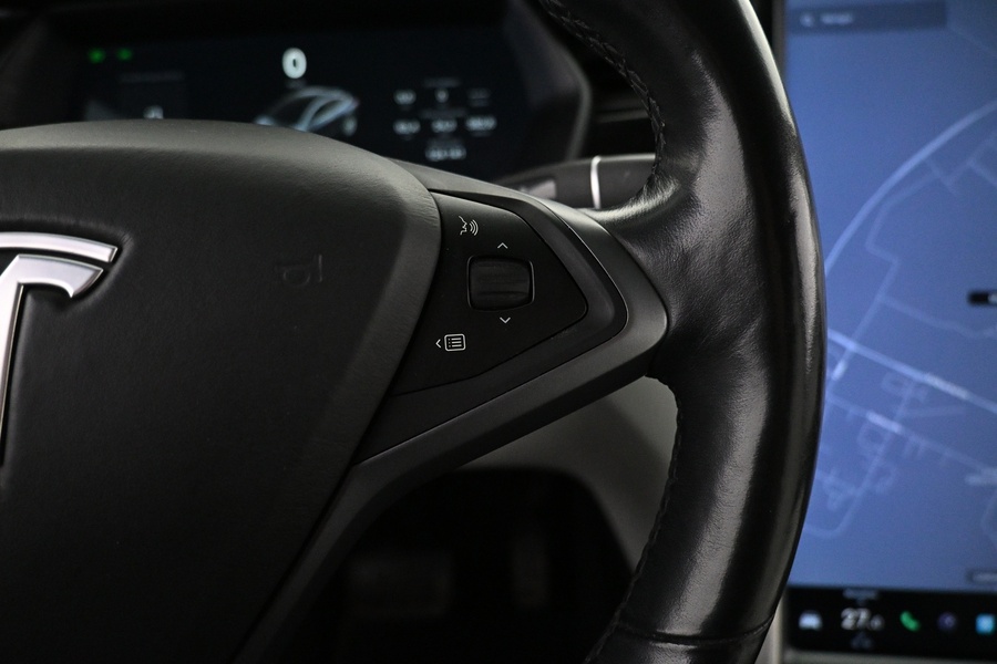 Tesla Model X vaihtoauto