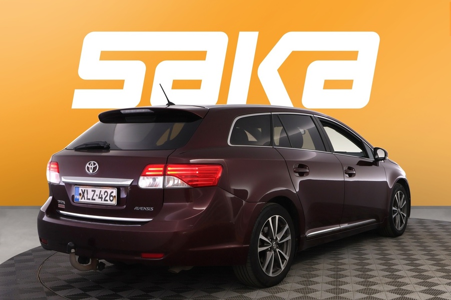 Toyota Avensis vaihtoauto