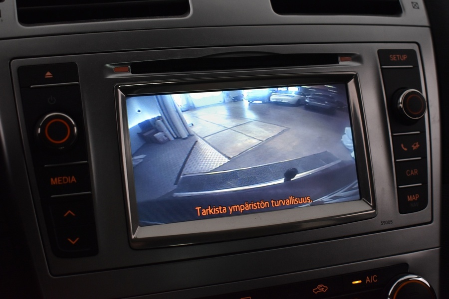 Toyota Avensis vaihtoauto