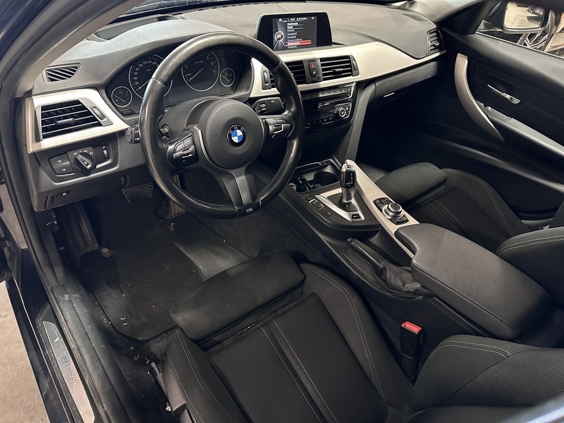 BMW 330 vaihtoauto