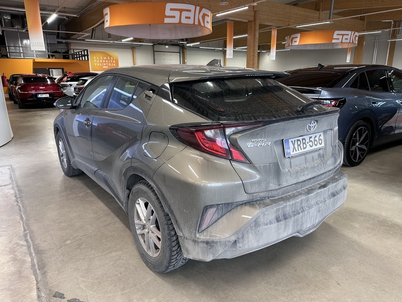Toyota C-HR vaihtoauto