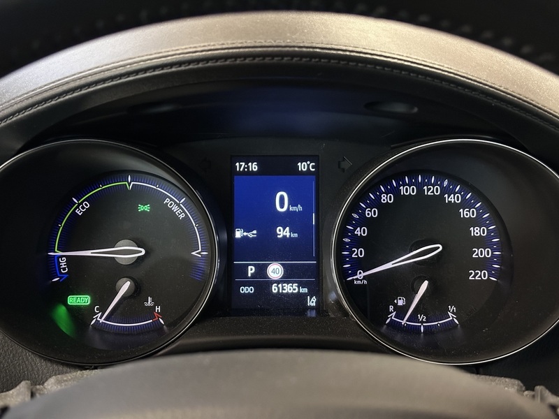 Toyota C-HR vaihtoauto