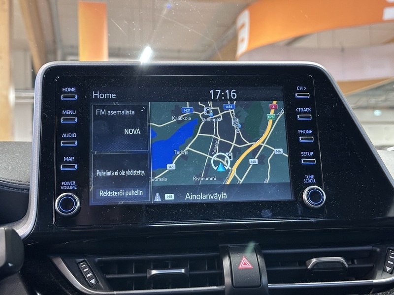 Toyota C-HR vaihtoauto