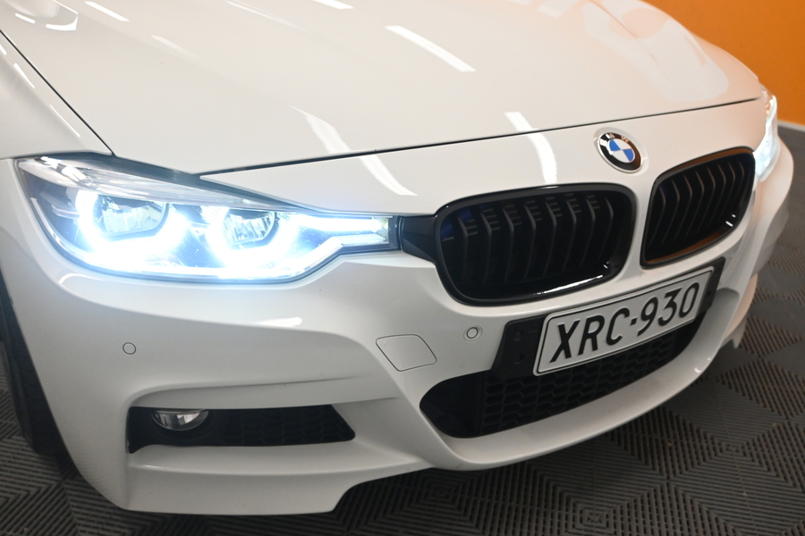 BMW 330 vaihtoauto