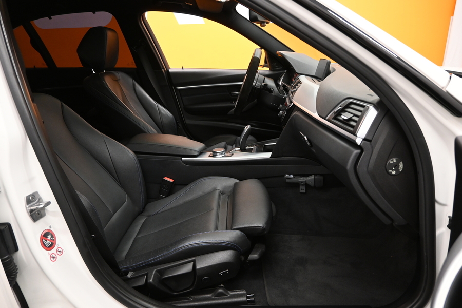 BMW 330 vaihtoauto