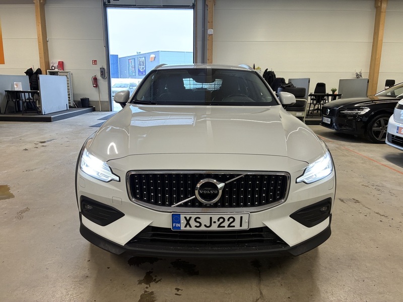 Volvo V60 Cross Country vaihtoauto