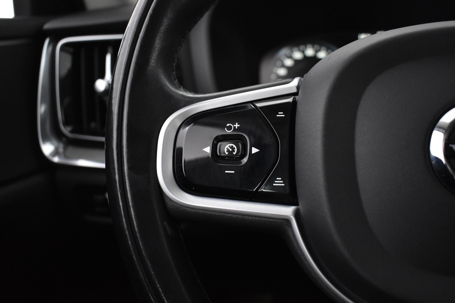 Volvo V60 Cross Country vaihtoauto