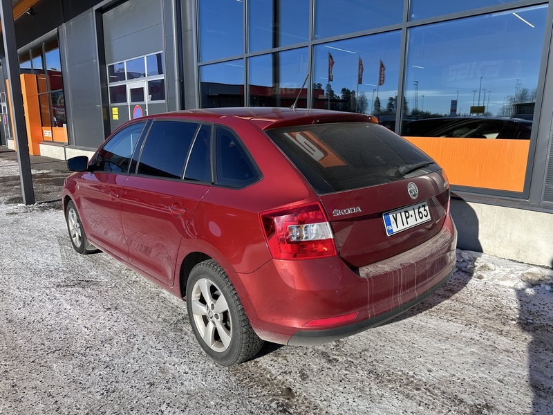 Skoda Rapid vaihtoauto