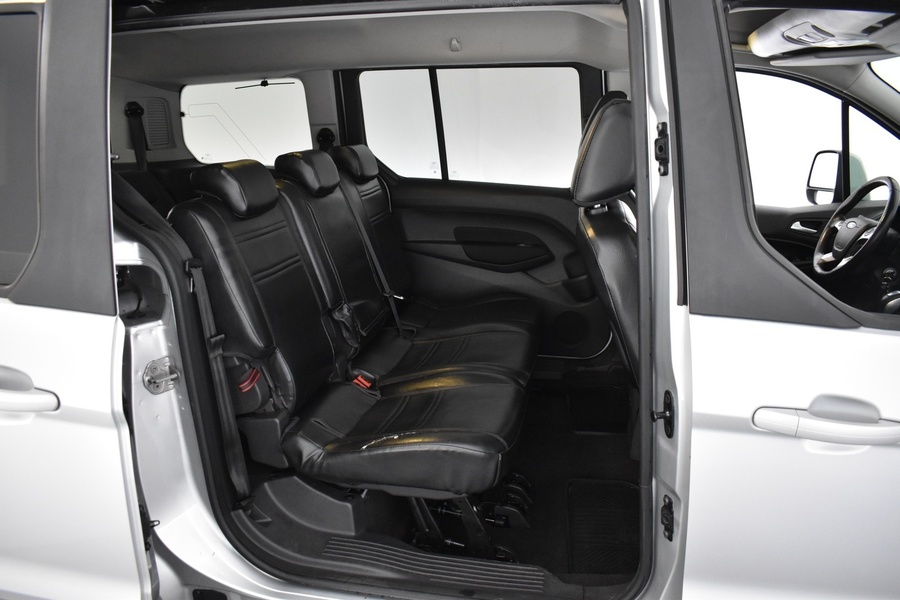 Ford Grand Tourneo Connect vaihtoauto