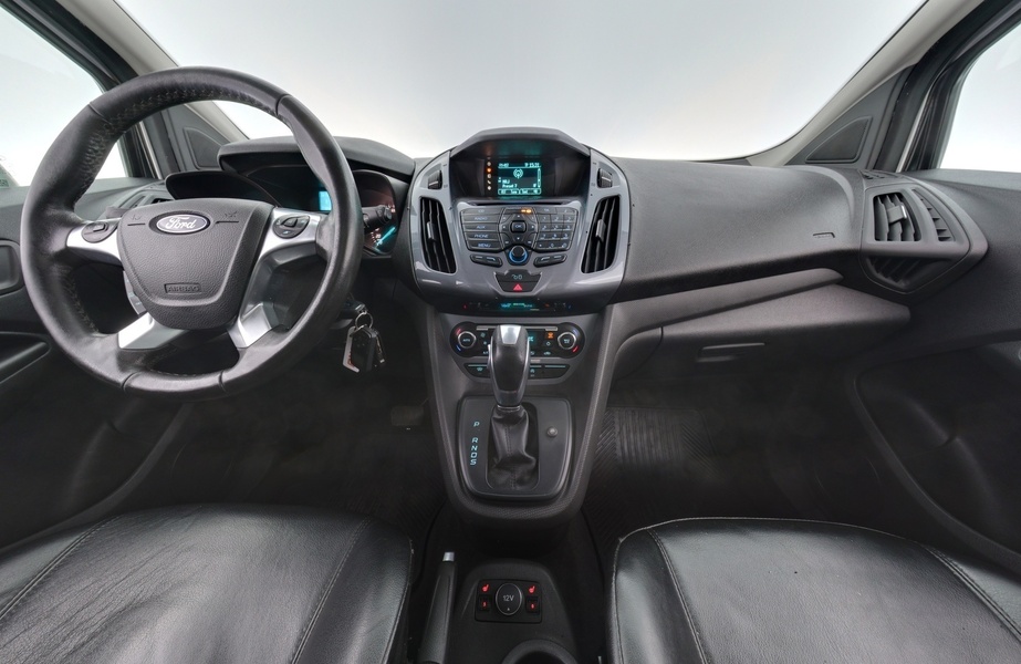 Ford Grand Tourneo Connect vaihtoauto