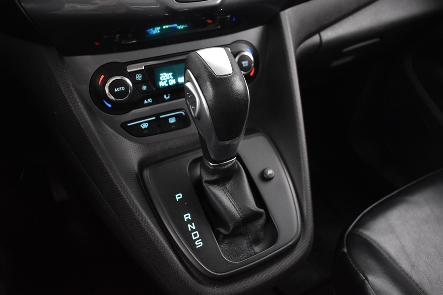 Ford Grand Tourneo Connect vaihtoauto