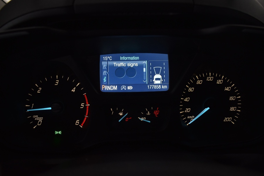 Ford Tourneo Custom vaihtoauto