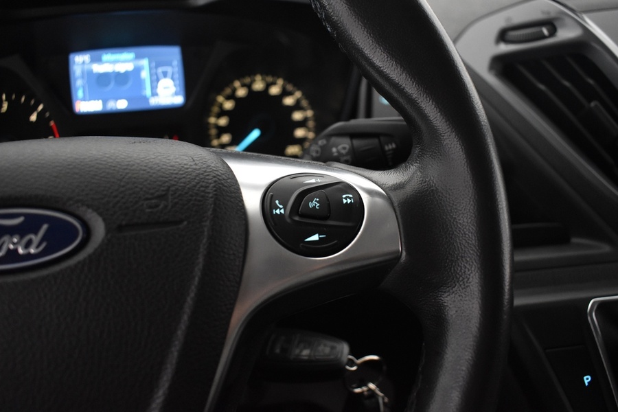 Ford Tourneo Custom vaihtoauto