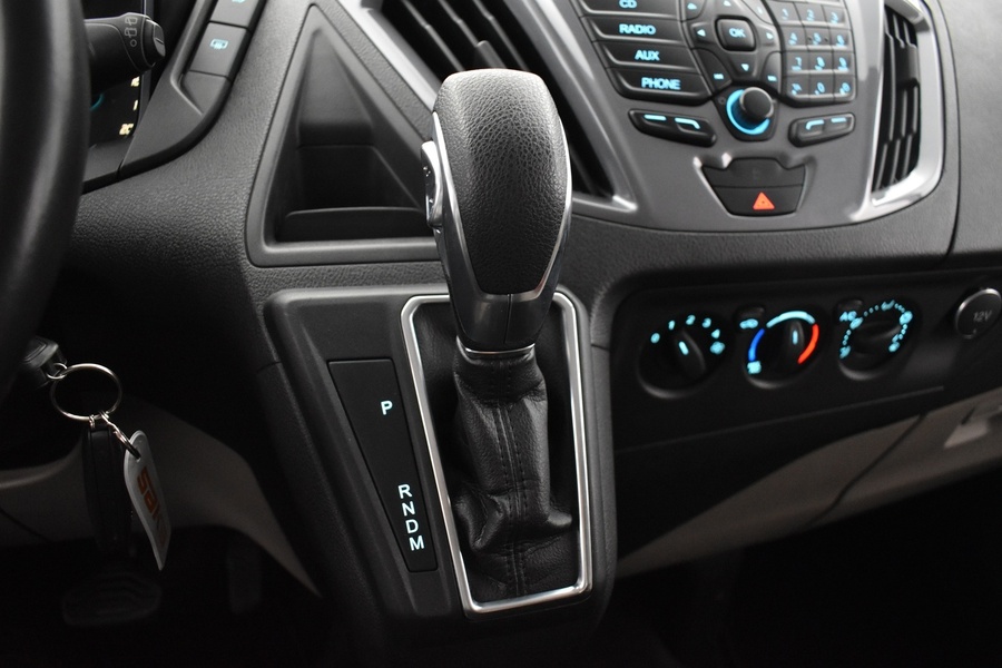 Ford Tourneo Custom vaihtoauto