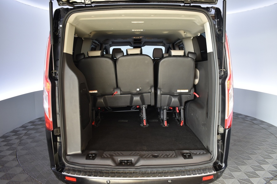 Ford Tourneo Custom vaihtoauto