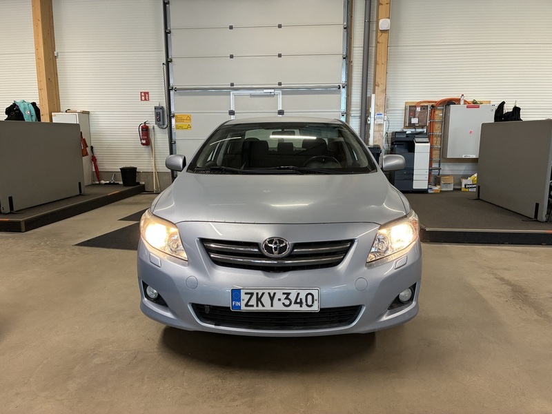 Toyota Corolla vaihtoauto