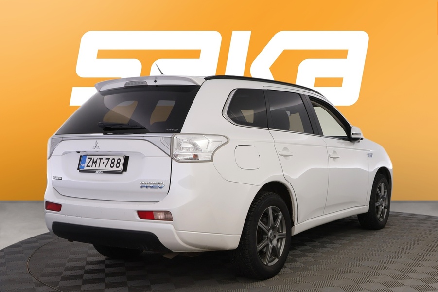 Mitsubishi Outlander vaihtoauto