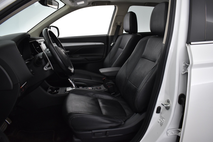 Mitsubishi Outlander vaihtoauto