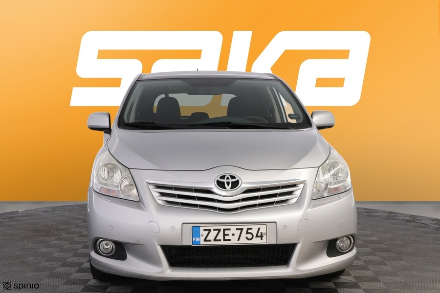 Toyota Verso vaihtoauto