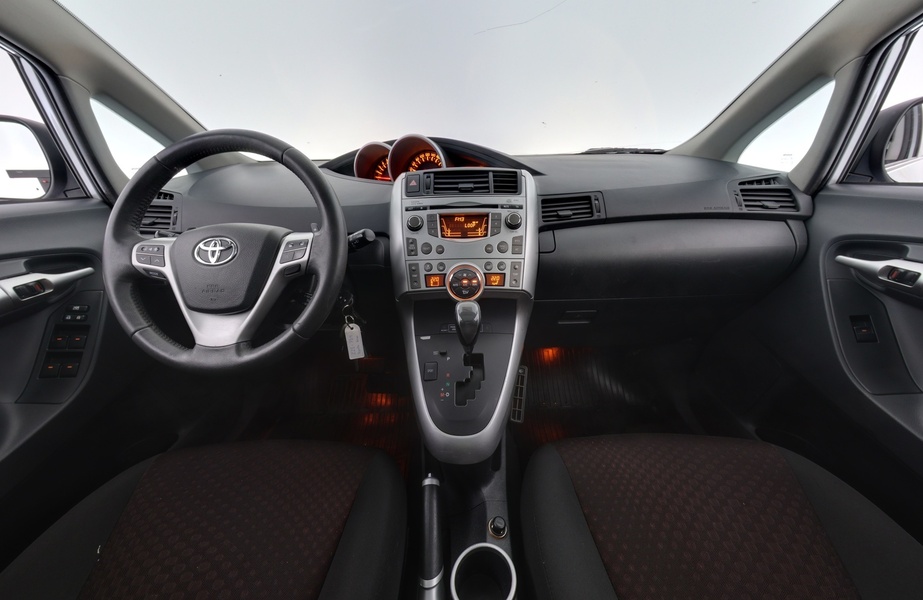 Toyota Verso vaihtoauto