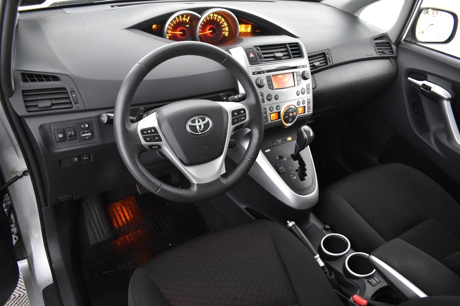 Toyota Verso vaihtoauto