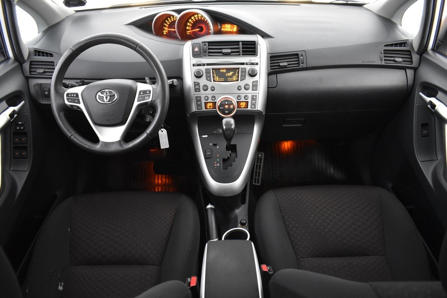 Toyota Verso vaihtoauto