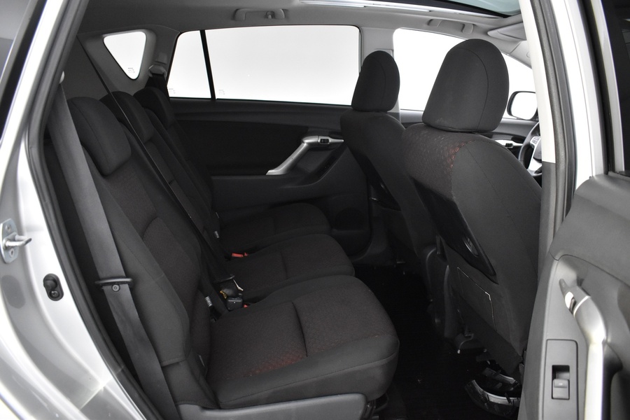 Toyota Verso vaihtoauto