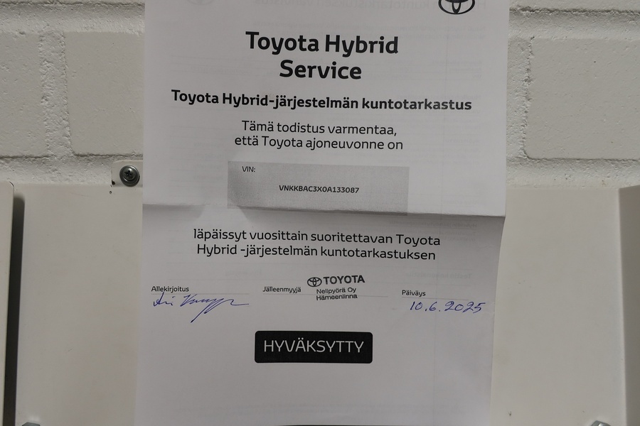 Toyota Yaris vaihtoauto