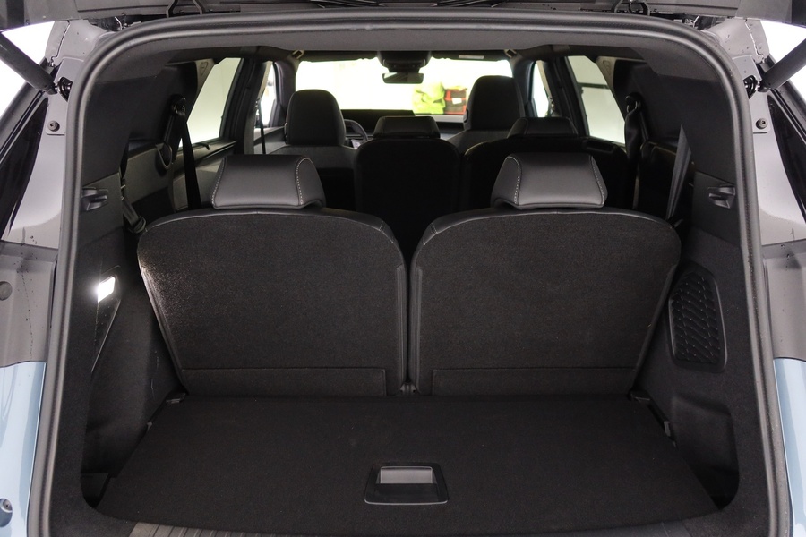 Peugeot E-5008 vaihtoauto