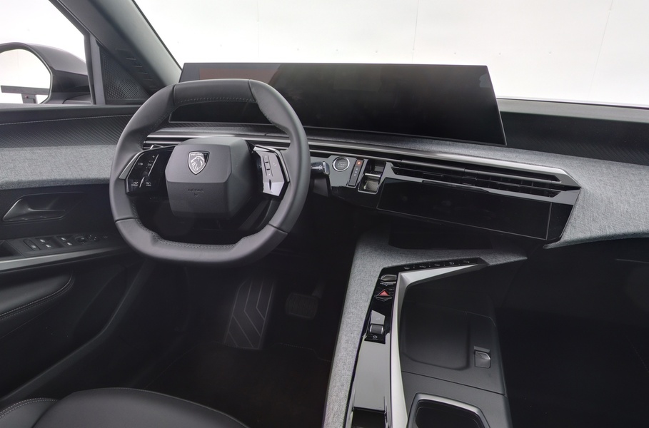 Peugeot E-3008 vaihtoauto