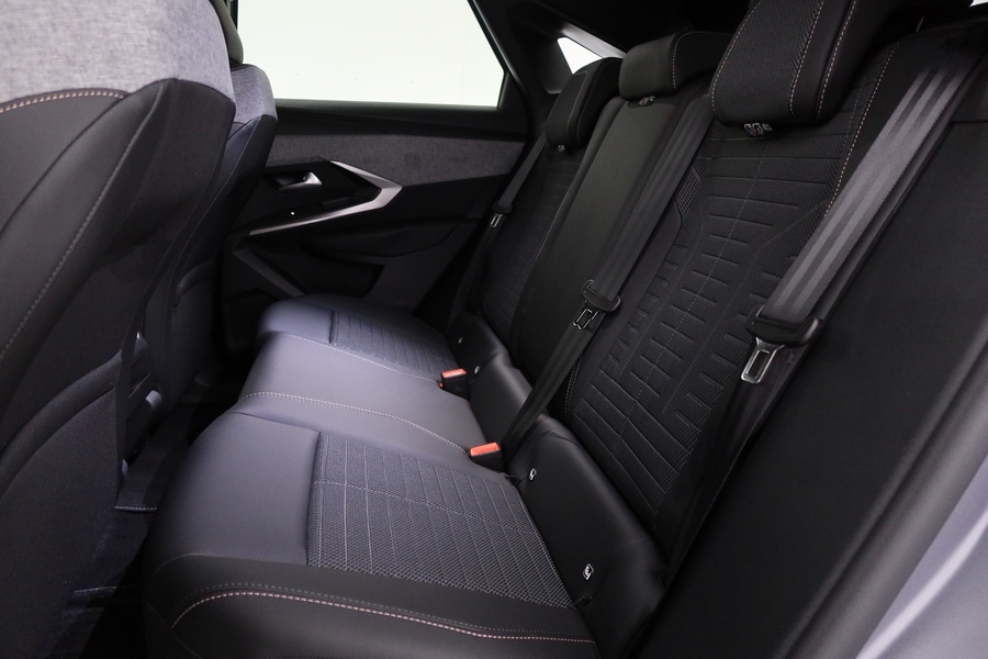 Peugeot E-3008 vaihtoauto