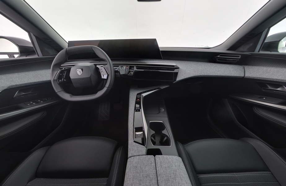 Peugeot E-3008 vaihtoauto