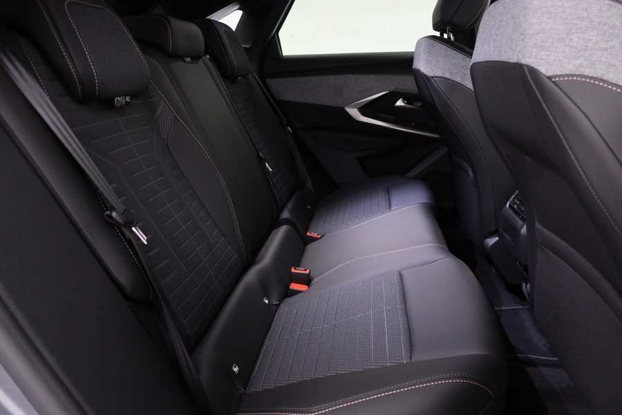 Peugeot E-3008 vaihtoauto