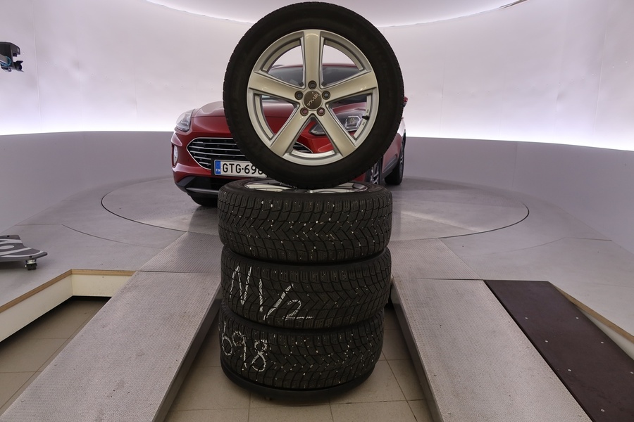 Ford Kuga vaihtoauto