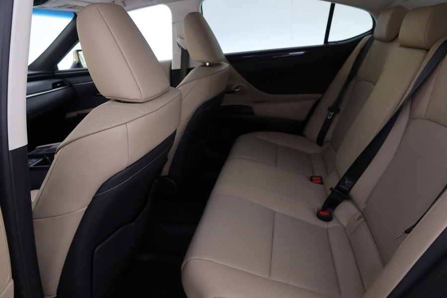 Lexus ES vaihtoauto