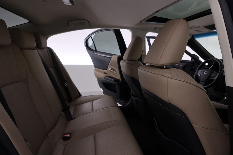 Lexus ES vaihtoauto