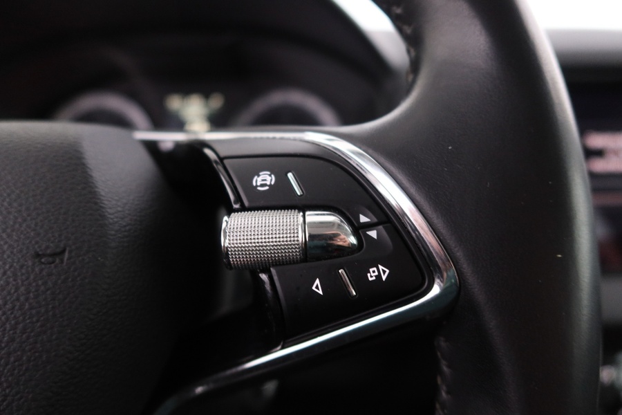 Skoda Karoq vaihtoauto