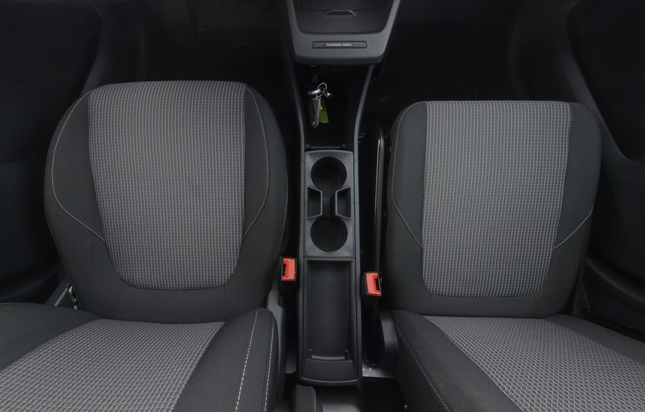 Ford Transit Courier vaihtoauto