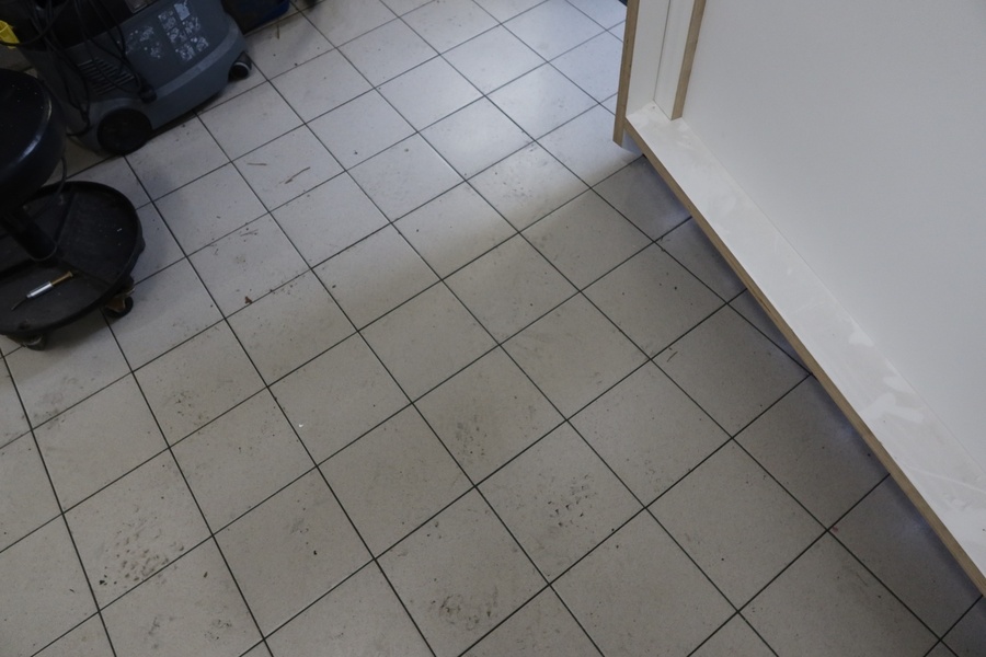 Ford Transit Courier vaihtoauto