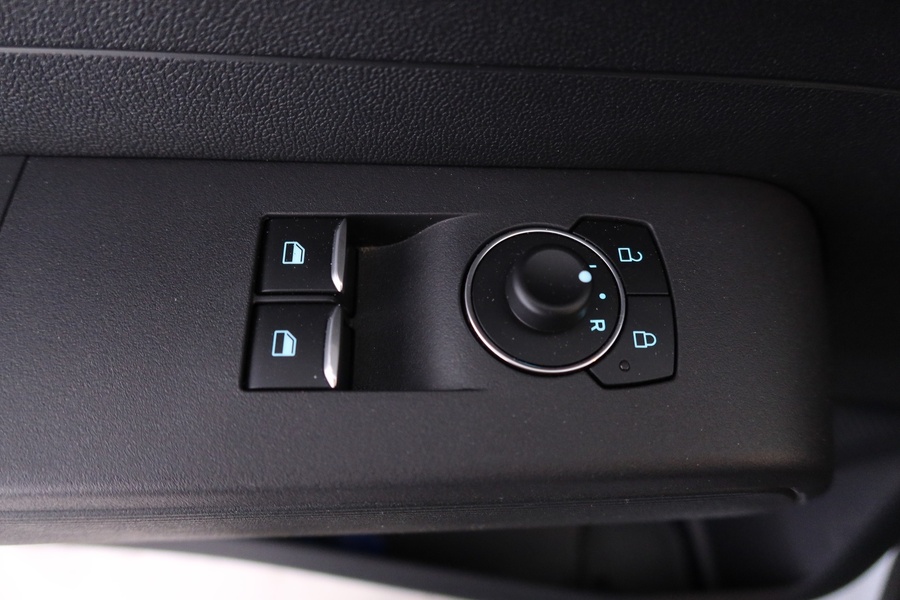 Ford Transit Courier vaihtoauto