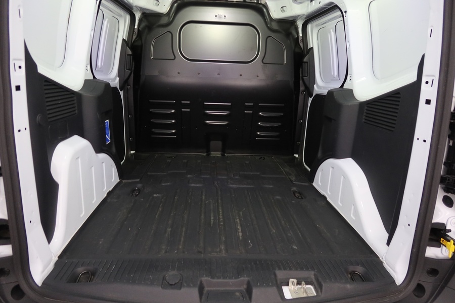 Ford Transit Courier vaihtoauto