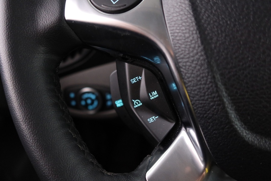 Ford Transit Connect vaihtoauto