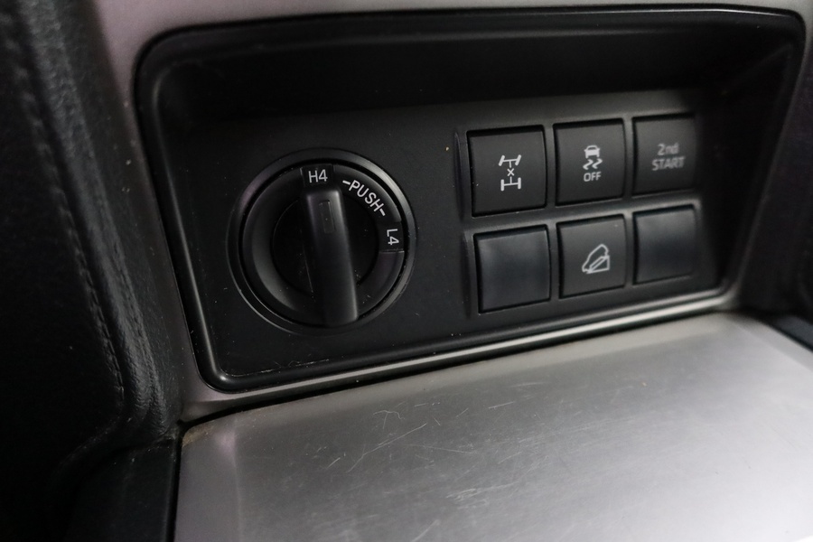 Toyota Land Cruiser vaihtoauto