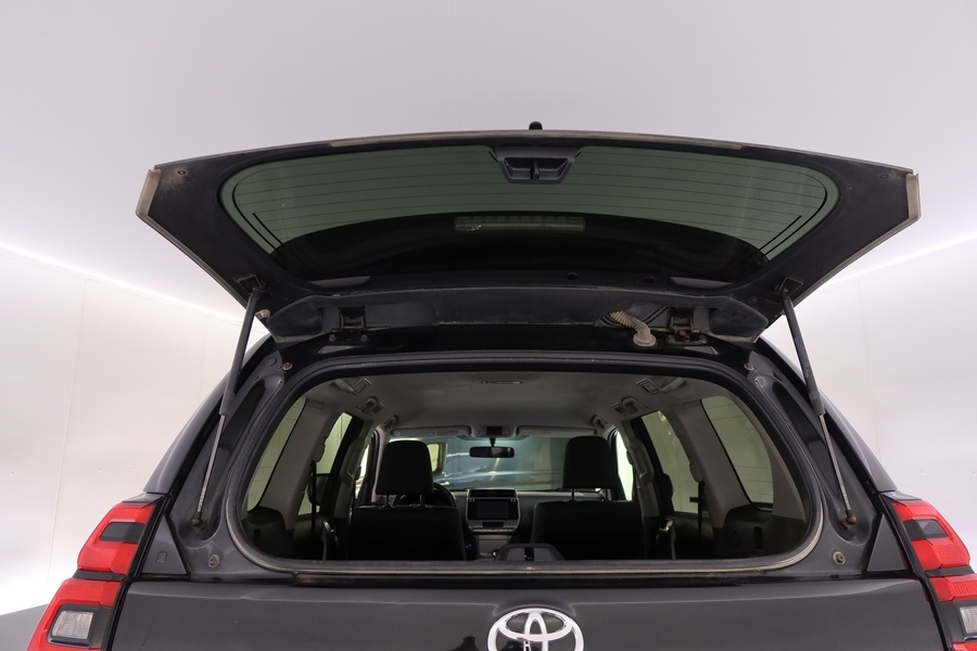Toyota Land Cruiser vaihtoauto