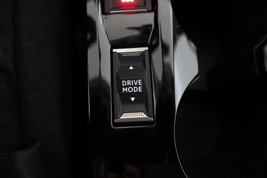 Peugeot e-2008 vaihtoauto