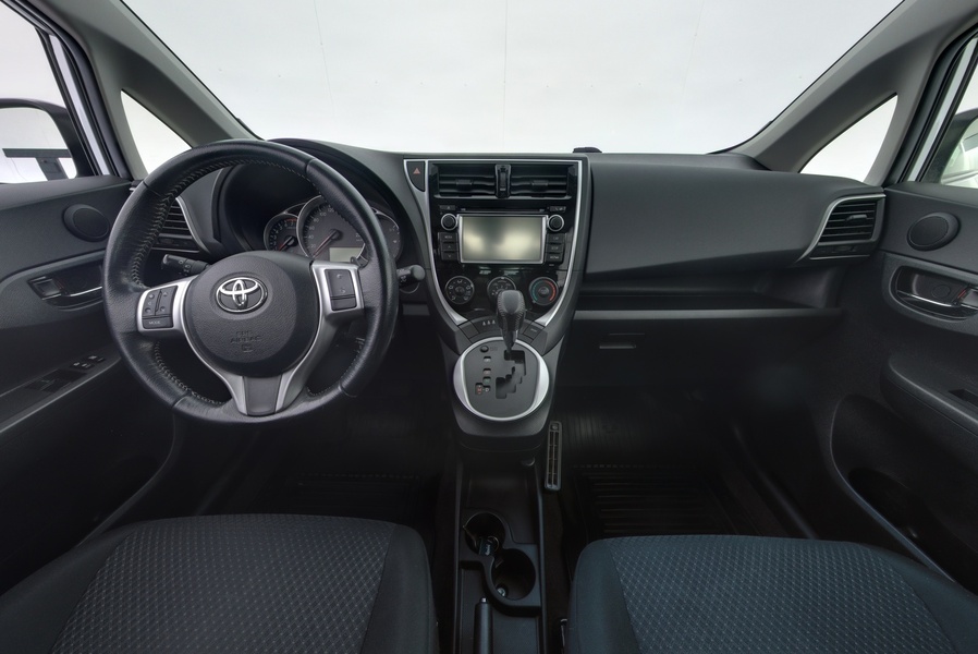 Toyota Verso-S vaihtoauto
