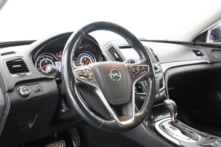 Opel Insignia vaihtoauto