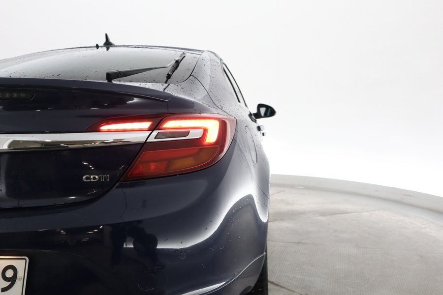 Opel Insignia vaihtoauto